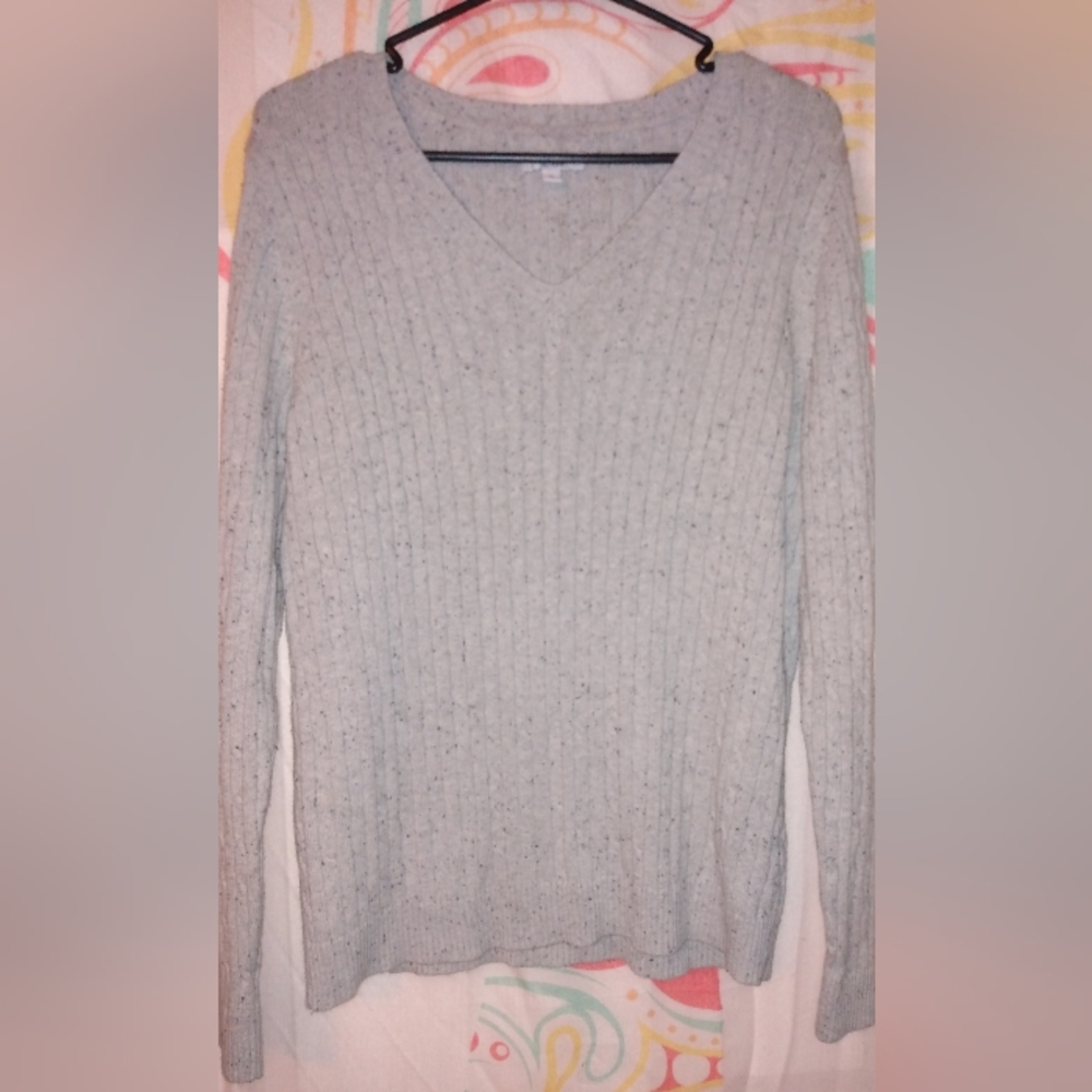 V Neck Sweater/Pullover